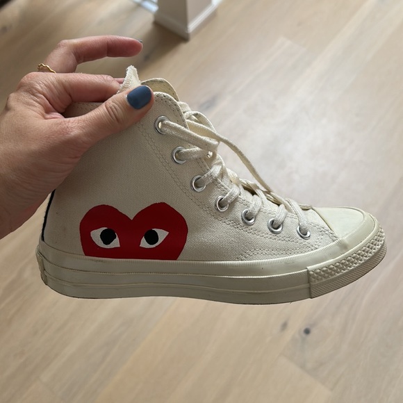 Converse x Comme des Garçons PLAY Chuck 70 High Top - Picture 4 of 11